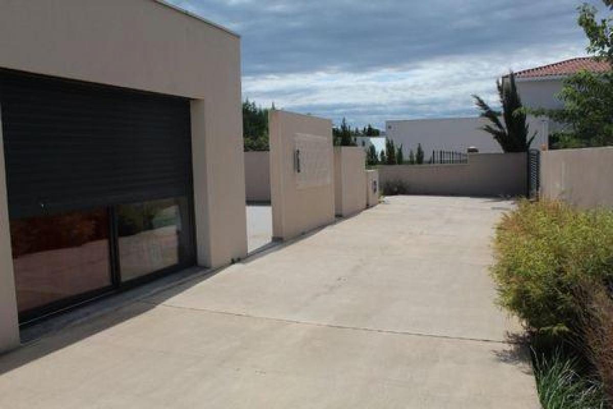 Casa de 4 dormitorios en Perpignan, France No. 25711