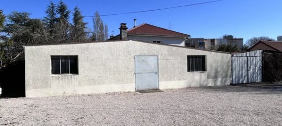 75m² Commercial property in Beaune, France No. 313054 2