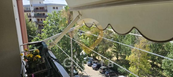 3-salle Appartement à Brindisi, Italy No. 148190 11