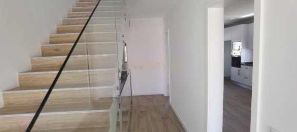 8 bedrooms House in Palmela, Portugal No. 164006 3