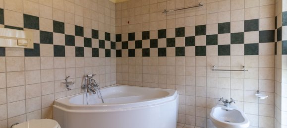 3 bedrooms House in Siena, Italy No. 236350 35