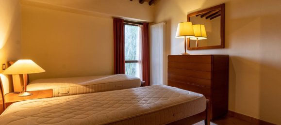 3 bedrooms House in Siena, Italy No. 236350 32