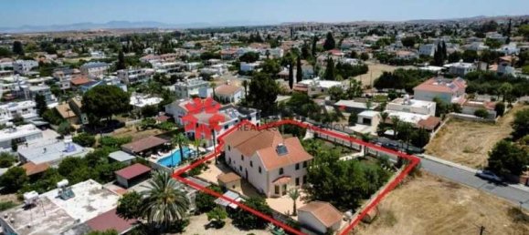 Коммерческая недвижимость с 5 спальнями в Дали, Кипр № 21458 4