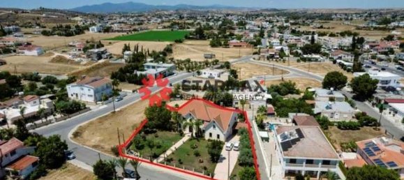 Коммерческая недвижимость с 5 спальнями в Дали, Кипр № 21458 2