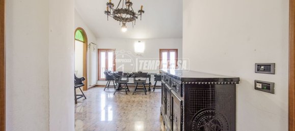 5 rooms Apartment in Minerbio, Italy No. 79137 4