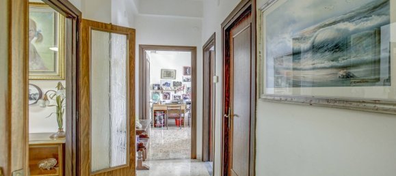 4 bedrooms Apartment in Rome, Italy No. 335784 10
