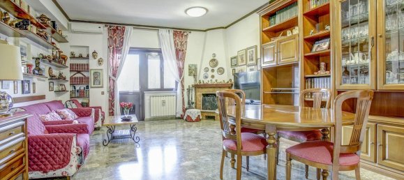 4 bedrooms Apartment in Rome, Italy No. 335784 3
