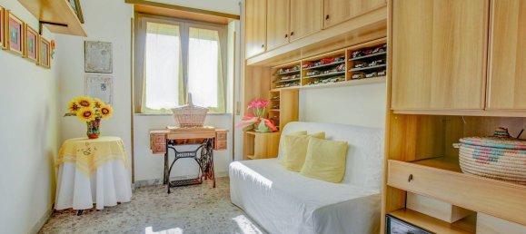 4 bedrooms Apartment in Rome, Italy No. 335784 11