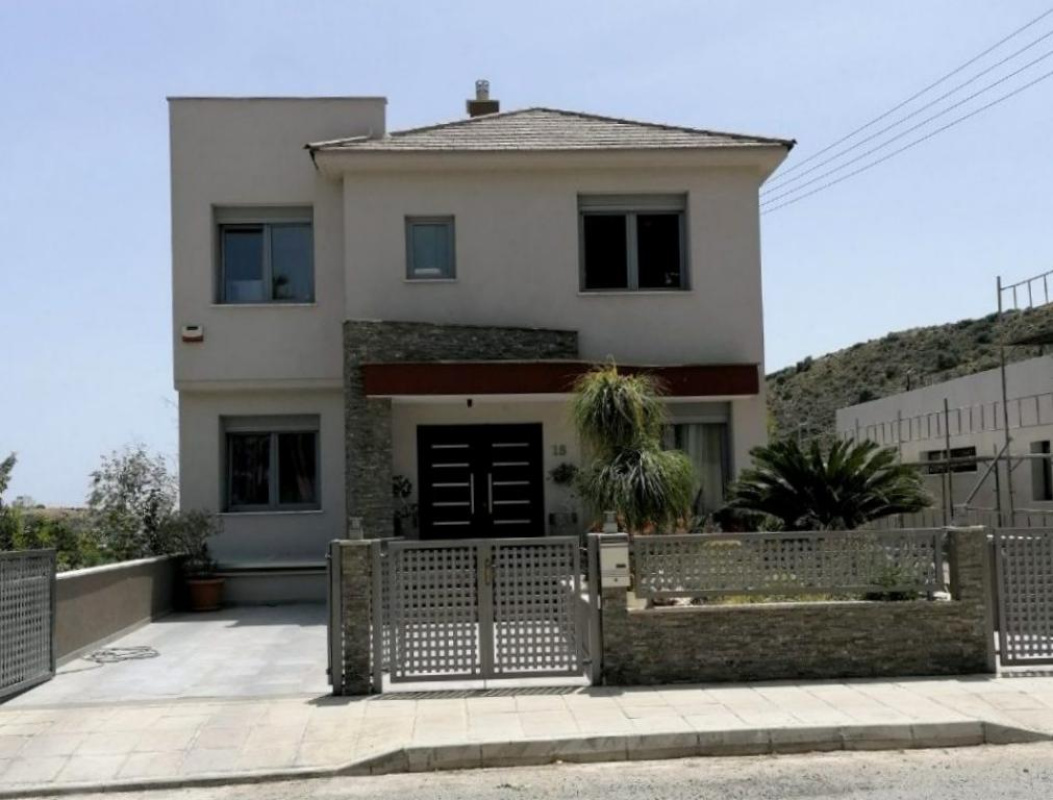 6 bedrooms Villa in Limassol, Cyprus No. 1951