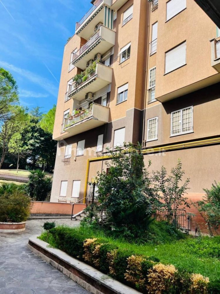 Квартира с 1 спальней в Рим, Италия № 330065