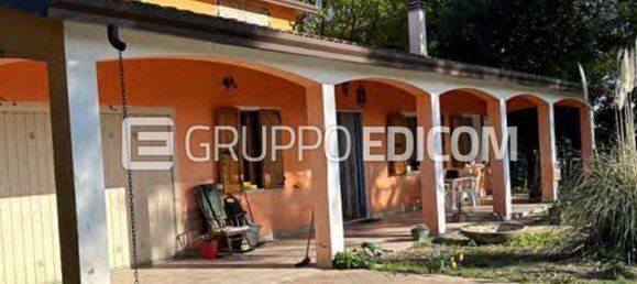 5 rooms Apartment in Mesola, Italy No. 276699 4