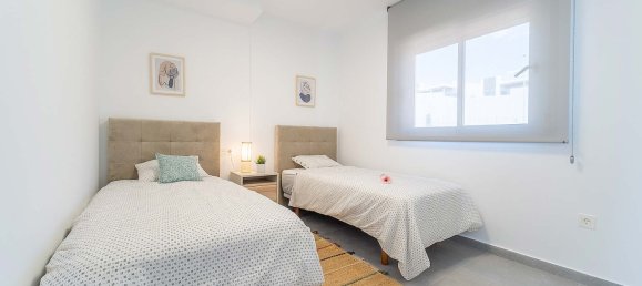 Villa de 2 dormitorios en Orihuela, Spain No. 16694 16