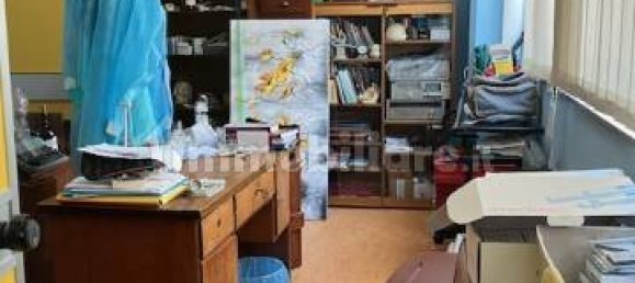 4 rooms Office in Bari, Italy No. 302215 3