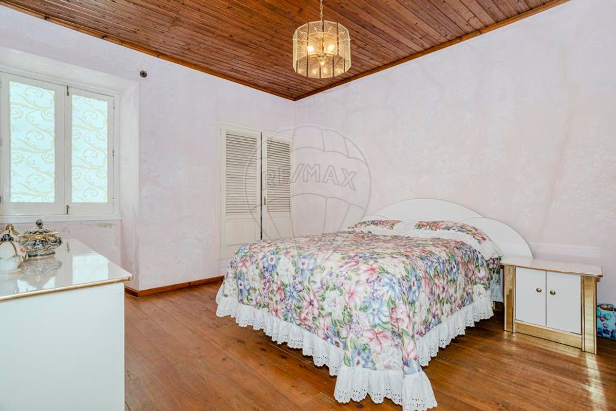 4 bedrooms House in Ponta Delgada, Portugal No. 35352