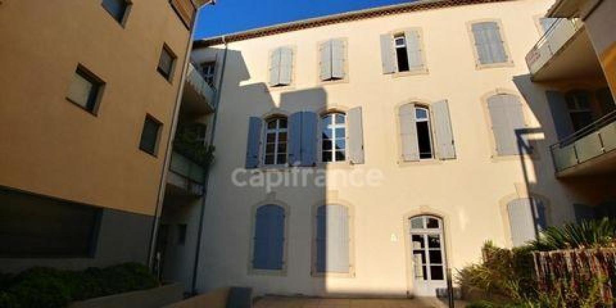 4 bedrooms Condo in Beziers, France No. 32636