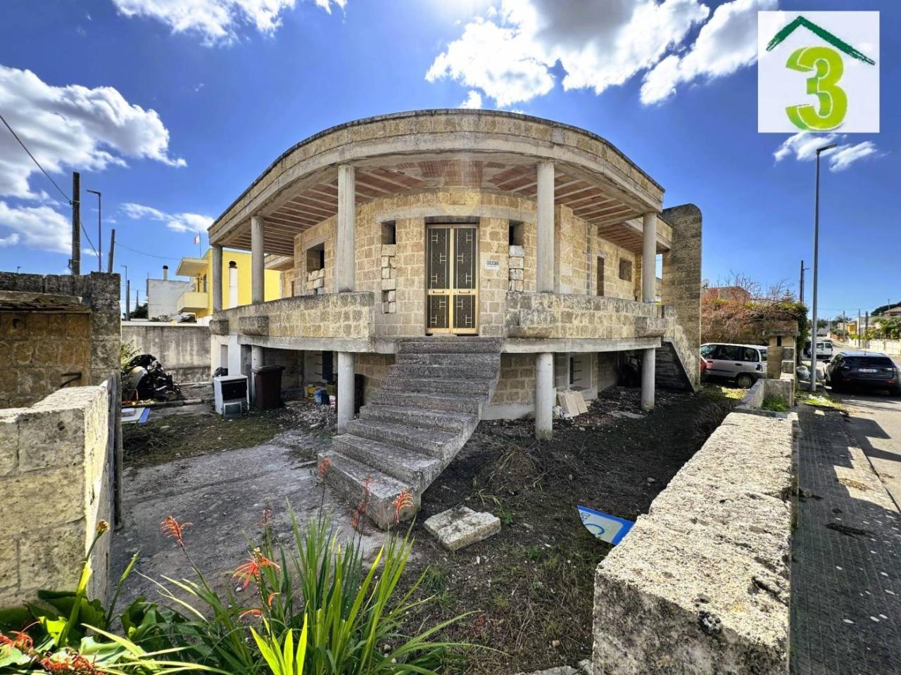 8-Zimmer Haus in Miggiano, Italy, Nr. 36311