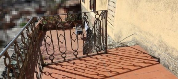 6 rooms Apartment in Montevarchi, Italy No. 235643 12