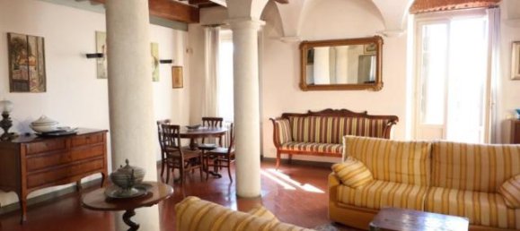 6 rooms Apartment in Montevarchi, Italy No. 235643 11