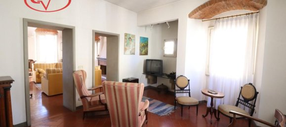 6 rooms Apartment in Montevarchi, Italy No. 235643 8