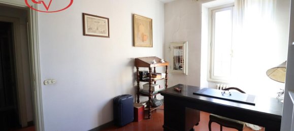 6 rooms Apartment in Montevarchi, Italy No. 235643 21