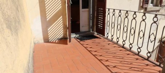 6 rooms Apartment in Montevarchi, Italy No. 235643 14