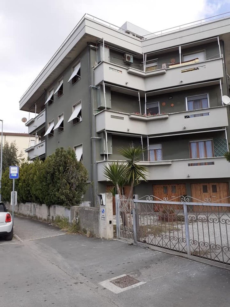 4 rooms Apartment in Rosignano Marittimo, Italy No. 193205