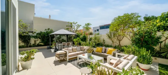 Villa de 4 dormitorios en Meadows, UAE No. 108327 16