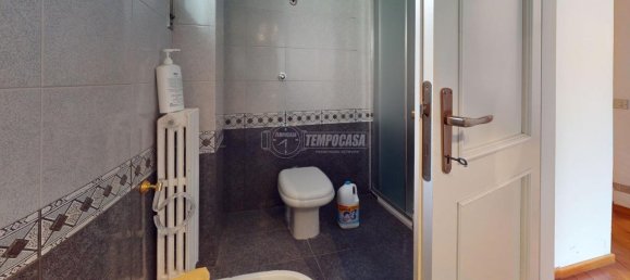 3 rooms Apartment in Bari, Italy No. 18372 17