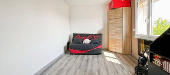 2 bedrooms Apartment in Marignane, France No. 331559 9