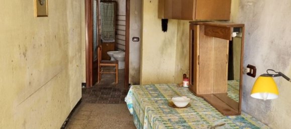 Casa de 4 habitaciónes en Licciana Nardi, Italy No. 184689 9