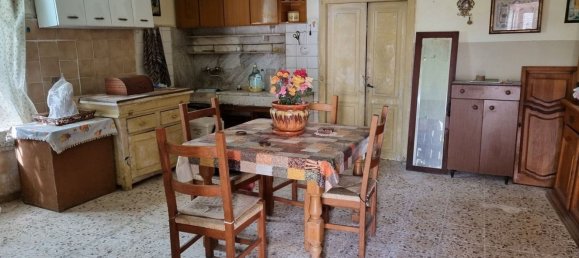 Casa de 4 habitaciónes en Licciana Nardi, Italy No. 184689 6