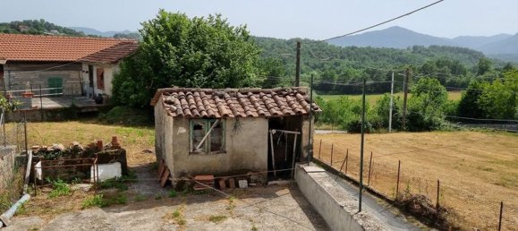 Casa de 4 habitaciónes en Licciana Nardi, Italy No. 184689 5