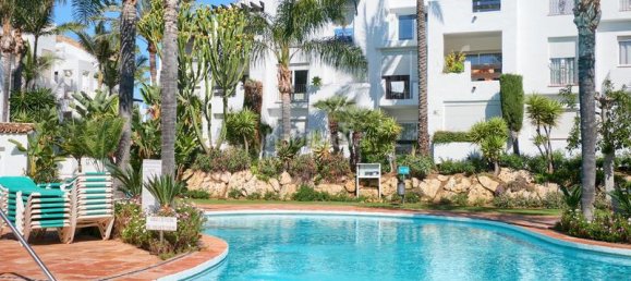 Квартира с 2 спальнями в Эстепона, Испания № 101945 2