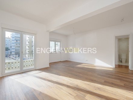 3 bedrooms Apartment in Oeiras, Portugal No. 12581