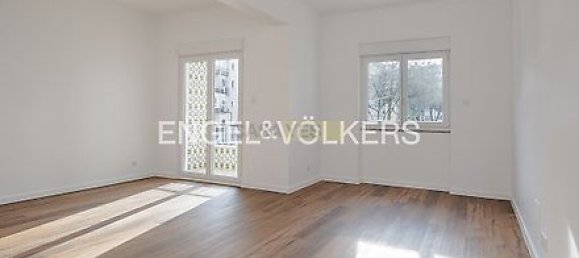 3 bedrooms Apartment in Oeiras, Portugal No. 12581 2