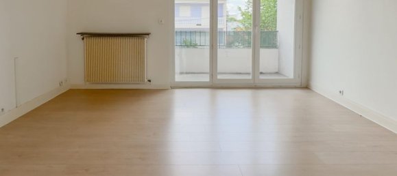 Квартира с 2 спальнями в Монтрёй, Франция № 325307 2