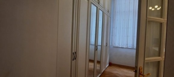 4 bedrooms Apartment in Baku, Azerbaijan No. 333 17