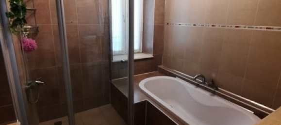 4 bedrooms Apartment in Baku, Azerbaijan No. 333 21