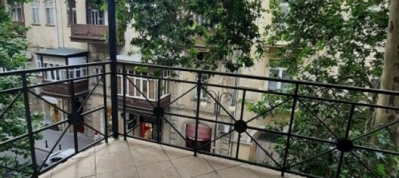 4 bedrooms Apartment in Baku, Azerbaijan No. 333 12