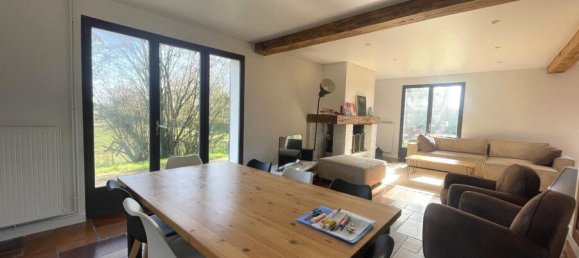 5 bedrooms House in Picquigny, France No. 258602 3