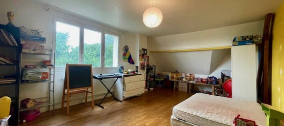 5 bedrooms House in Picquigny, France No. 258602 9