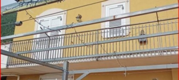 4 rooms Apartment in Serino, Italy No. 296631 2