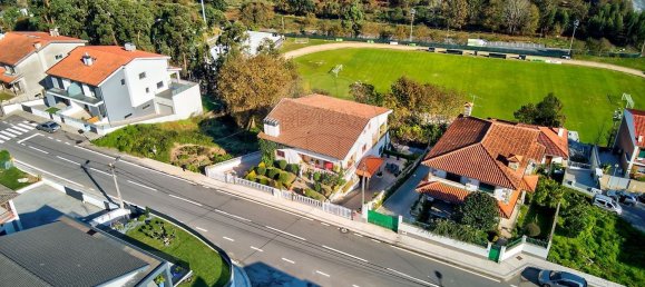 Дом с 8 спальнями в Вила Верди, Португалия № 184947 8