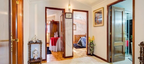 Дом с 8 спальнями в Вила Верди, Португалия № 184947 30