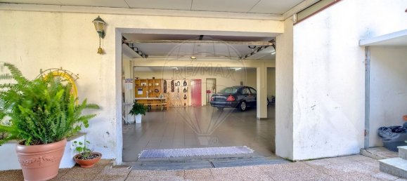 Дом с 8 спальнями в Вила Верди, Португалия № 184947 12