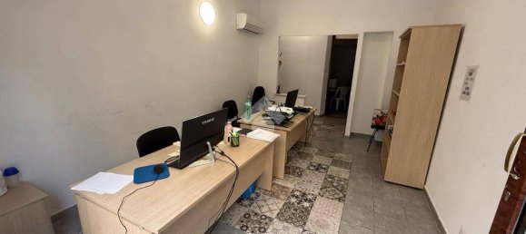 Propiedad comercial de 1 habitación en Rome, Italy No. 10498 4