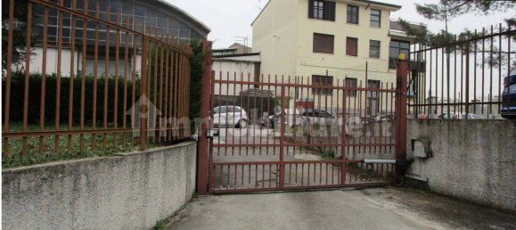 1 bedroom Apartment in Cologno Monzese, Italy No. 375786 2