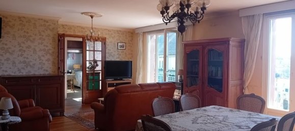 3 Schlafzimmer Haus in Uzerche, France, Nr. 307529 4
