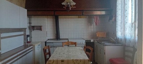 3 Schlafzimmer Haus in Uzerche, France, Nr. 307529 5