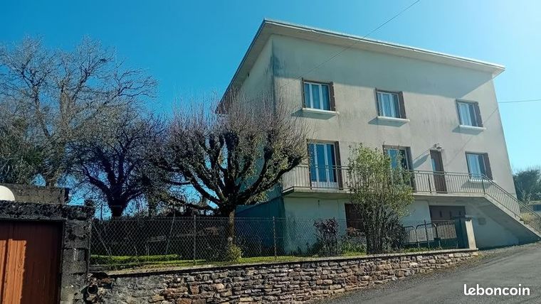 3 Schlafzimmer Haus in Uzerche, France, Nr. 307529